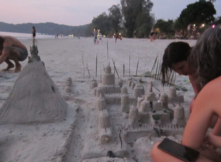 Mehr über den Artikel erfahren Sandburgenbaupflicht